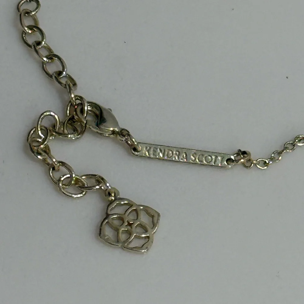 Kendra Scott Elisa Gold Chain Necklace Magenta stone 15-17” length w/ bag - Picture 4 of 6